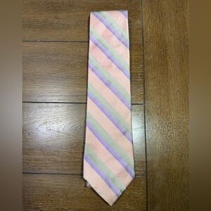 Paul Fredrick 100% Italian silk pink and lavender striped tie